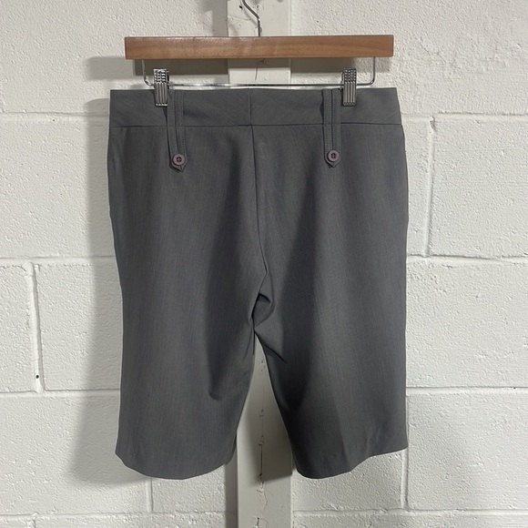 Arden B. Women’s Gray Shorts Sz 6 - Picture 4 of 4